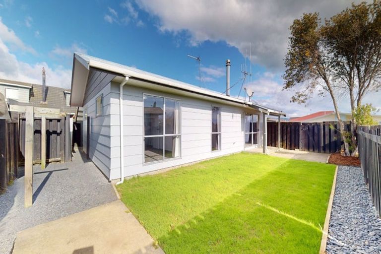 Photo of property in 65 Meadowvale Drive, Levin, 5510