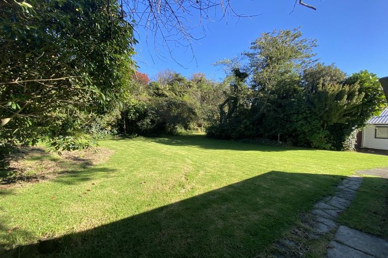 Photo of property in 8d Nevada Drive, Merrilands, New Plymouth, 4312
