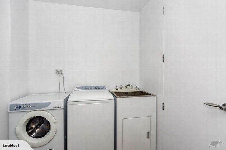 Photo of property in 1/6d Durham Street, Tauranga, 3110