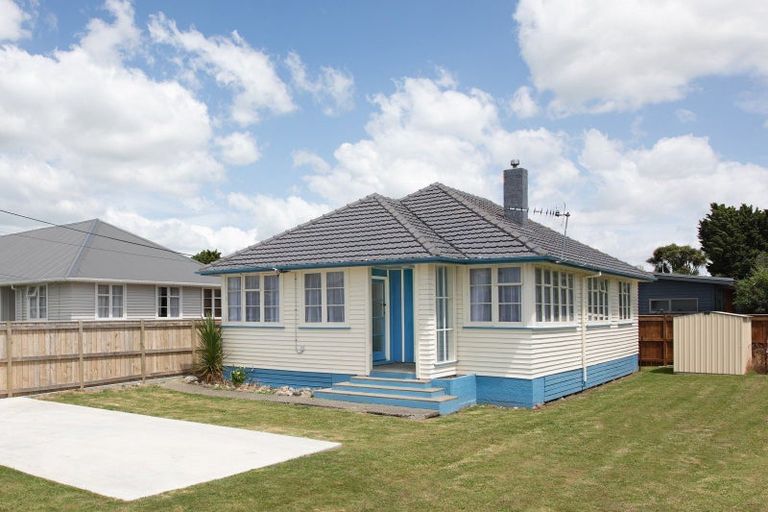 Photo of property in 18 Collins Crescent, Feilding, 4702