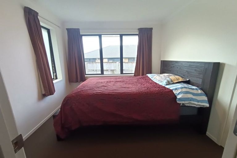 Photo of property in 10 Mcgowan Rise, Tuakau, 2121