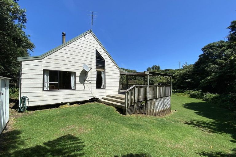 Photo of property in 27 Tainui Street, Mokau, 4376