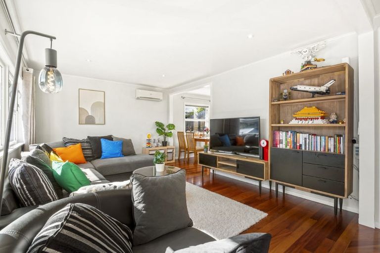 Photo of property in 1/58 James Street, Bayview, Auckland, 0629