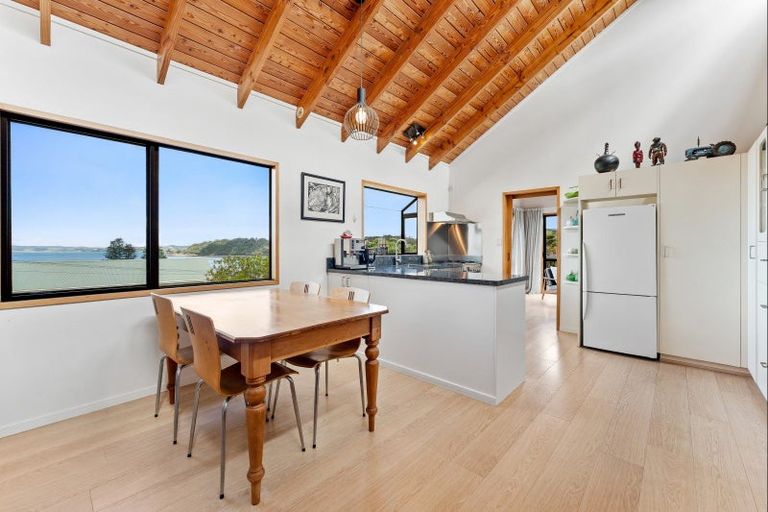 Photo of property in 29 Grand View Road, Leigh, 0985