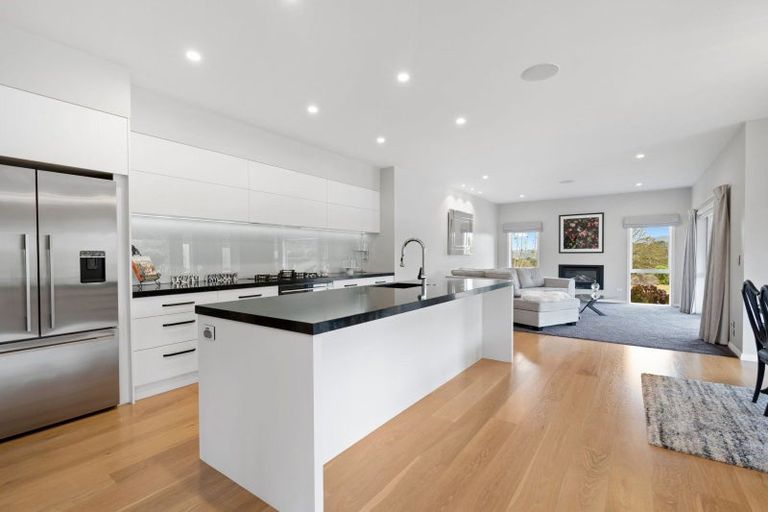 Photo of property in 14 Summerfield Way, Parahaki, Whangarei, 0112