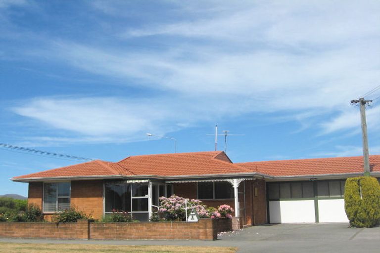 Photo of property in 1 Lake Terrace Road, Burwood, Christchurch, 8061