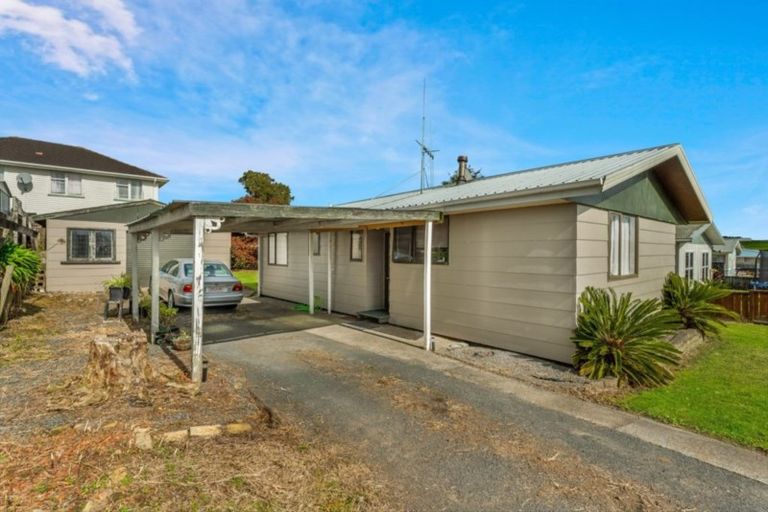 Photo of property in 28 Sain Crescent, Morrinsville, 3300