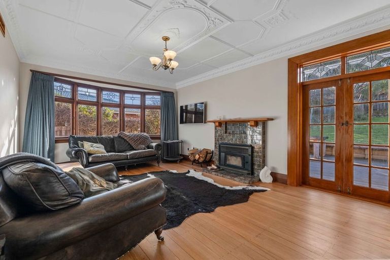 Photo of property in 32 Grandview Crescent, Opoho, Dunedin, 9010