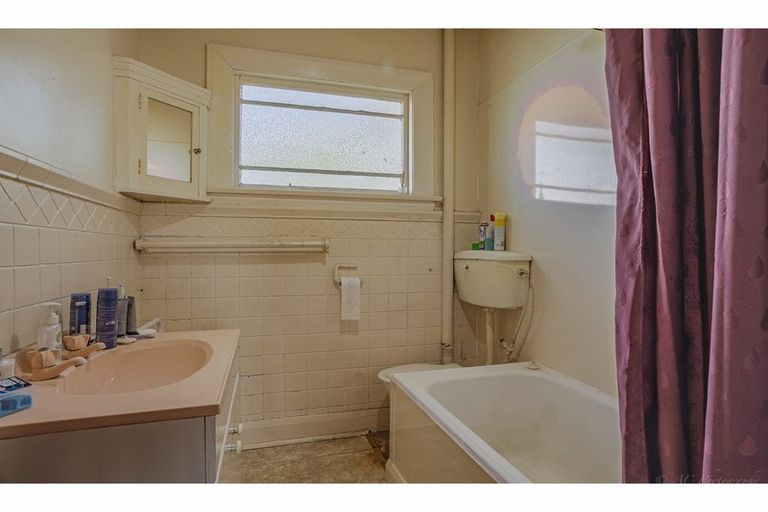 Photo of property in 2/3 Te Weka Street, Maori Hill, Timaru, 7910