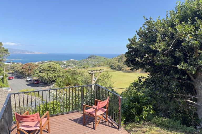Photo of property in 7 Houghton Bay Road, Houghton Bay, Wellington, 6023