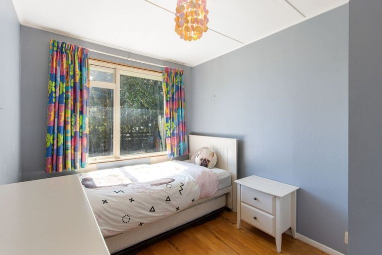 Photo of property in 16 Lucknow Road, Havelock North, 4130