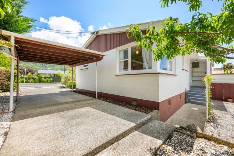 Photo of property in 18b Market Street, Picton, 7220