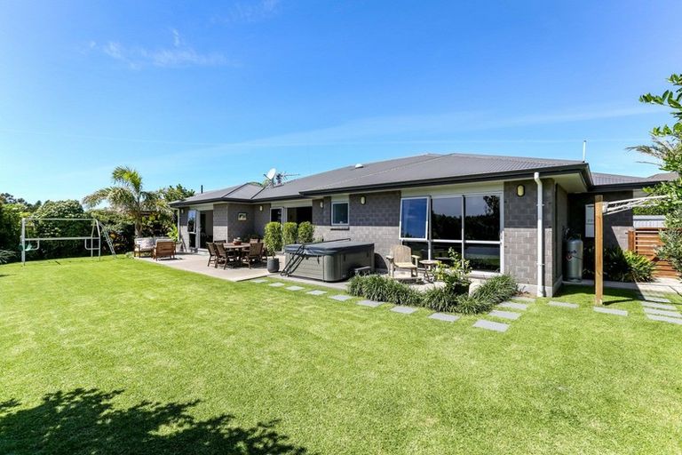 Photo of property in 67 Karamea Street, Whalers Gate, New Plymouth, 4310