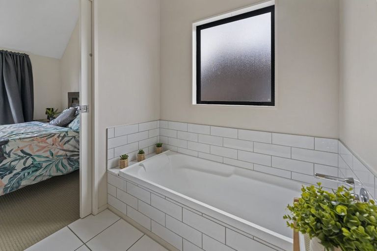 Photo of property in 8 Rochdale Way, Stoke, Nelson, 7011