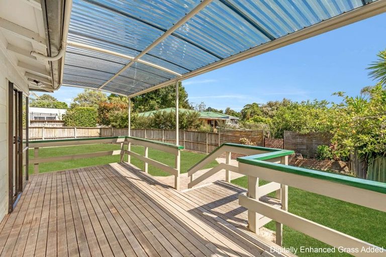 Photo of property in 354 Royal Road, Massey, Auckland, 0614