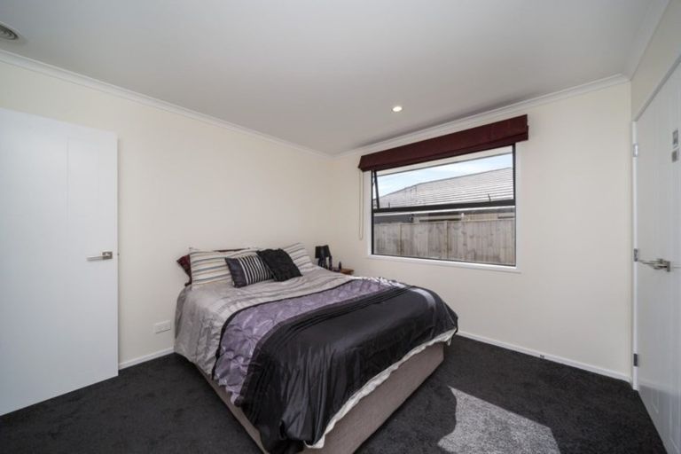 Photo of property in 4 Ongarui Close, Whalers Gate, New Plymouth, 4310
