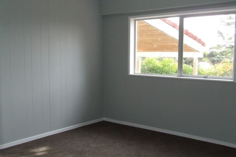 Photo of property in 2 Malters Place, Browns Bay, Auckland, 0630