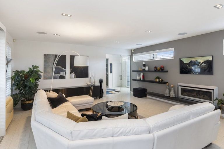 Photo of property in 55 Merivale Lane, Merivale, Christchurch, 8014