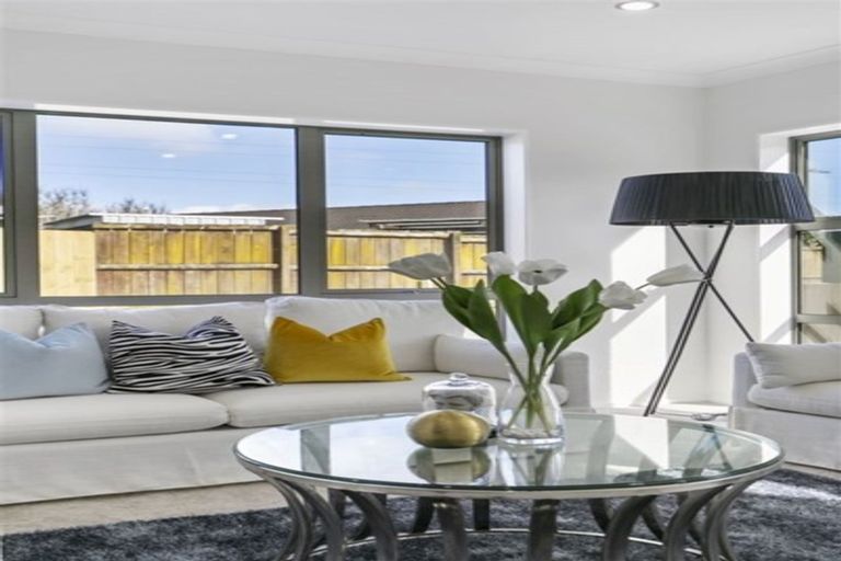 Photo of property in 114b Everglade Drive, Totara Heights, Auckland, 2105