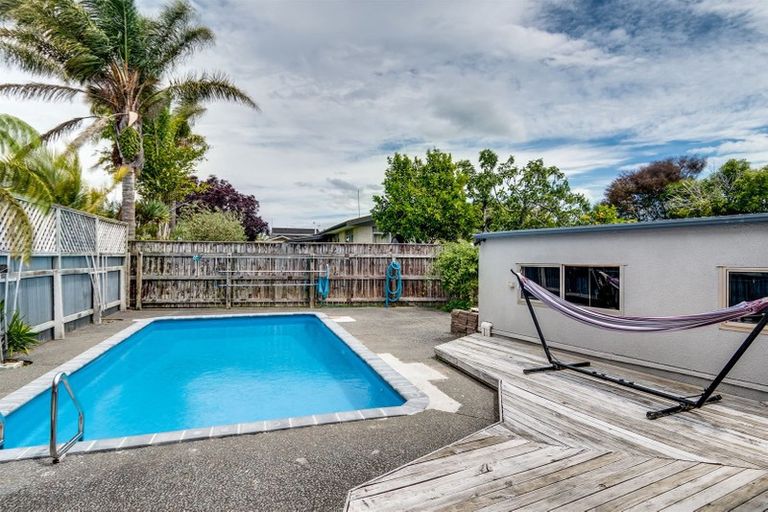 Photo of property in 22 Gebbie Road, Taradale, Napier, 4112
