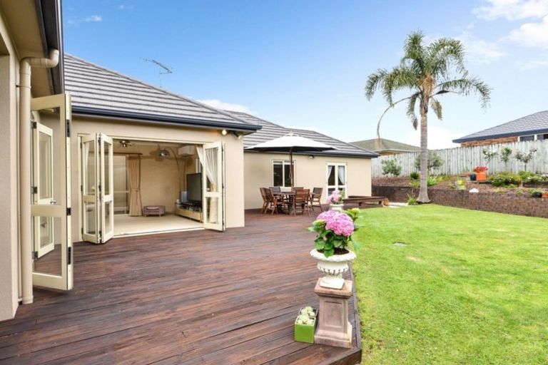 Photo of property in 31 Cairns Crescent, Rototuna, Hamilton, 3210