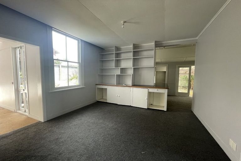 Photo of property in 56 Selwyn Street, Waimataitai, Timaru, 7910