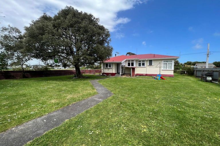 Photo of property in 15 Union Street, Foxton, 4814