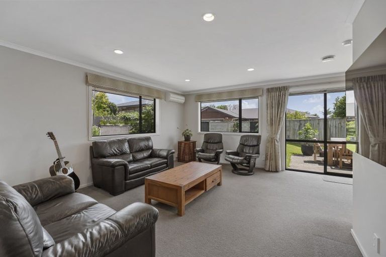Photo of property in 9a Wilton Street, Westown, New Plymouth, 4310