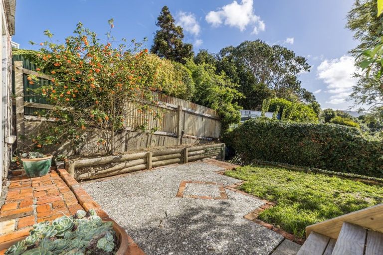 Photo of property in 114 Wallace Street, Mount Cook, Wellington, 6021