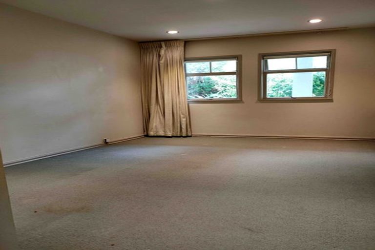 Photo of property in 7 Aberdeen Road, Castor Bay, Auckland, 0620