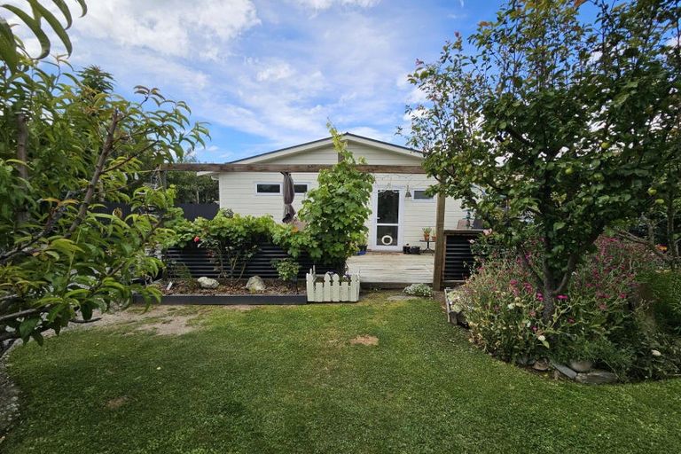 Photo of property in 2 Waitaki Drive East, Otematata, 9412