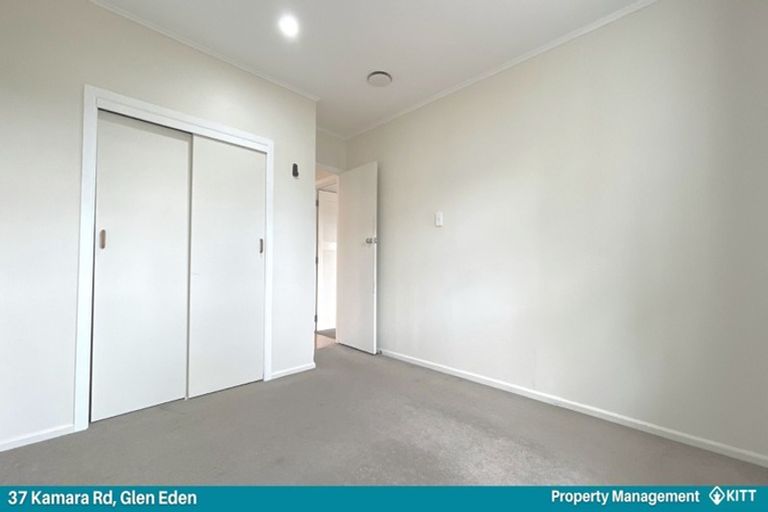 Photo of property in 37 Kamara Road, Glen Eden, Auckland, 0602
