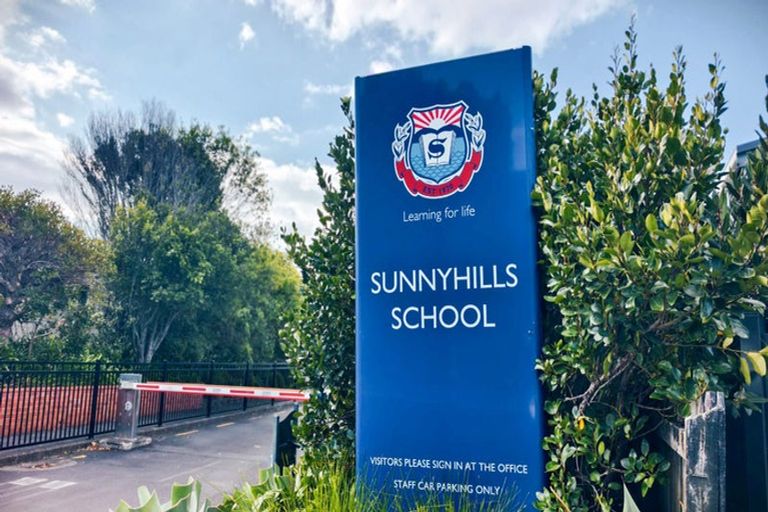 Photo of property in 2/14 Chip Grove, Sunnyhills, Auckland, 2010