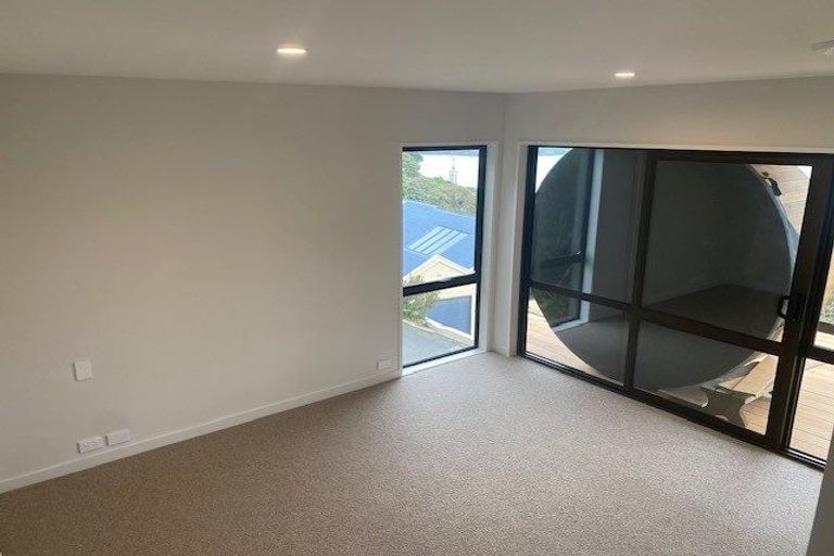 Photo of property in 24 Gilmour Terrace, Lyttelton, 8082