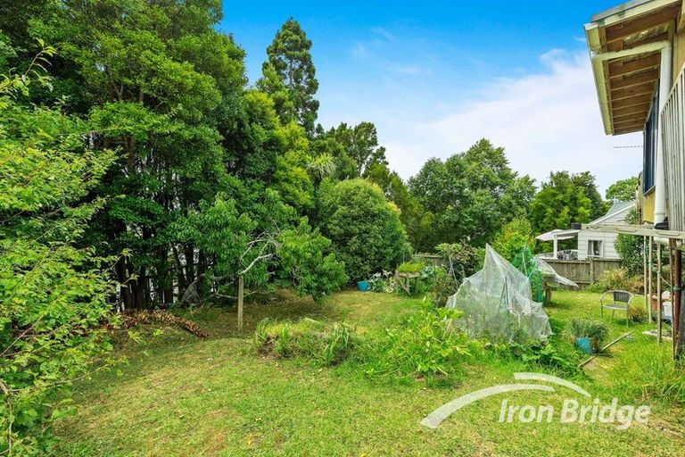 Photo of property in 19 Celeste Place, Totara Vale, Auckland, 0627