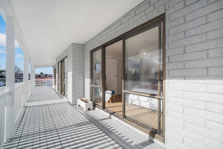 Photo of property in 6 Nearco Street, Randwick Park, Auckland, 2105