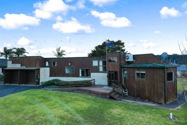 Photo of property in 69 Sunny Crescent, Huapai, Kumeu, 0810