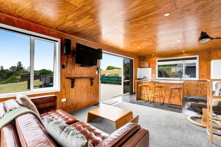 Photo of property in 242 Henwood Road, Paraite, New Plymouth, 4372