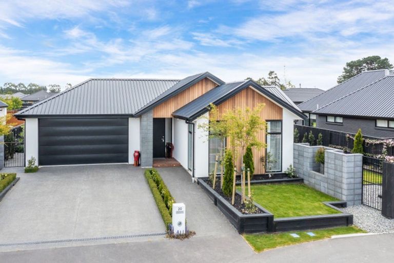 Photo of property in 20 Chimango Place, Rolleston, 7615