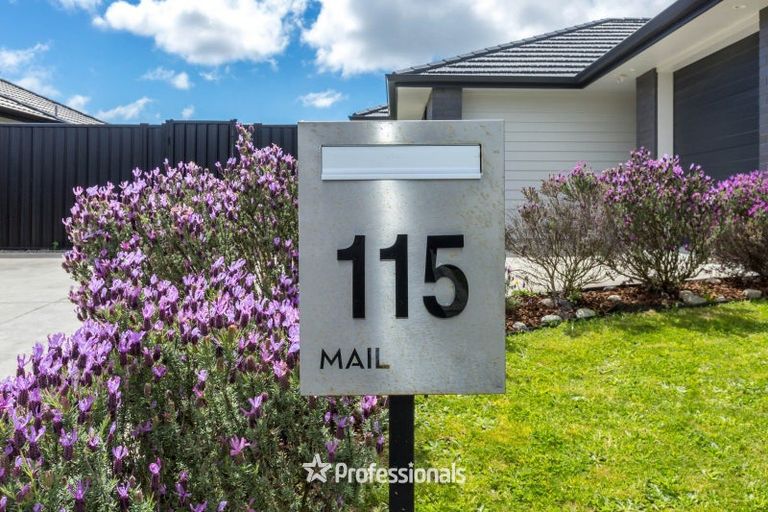 Photo of property in 115 Mawai Hakona Drive, Wallaceville, Upper Hutt, 5018