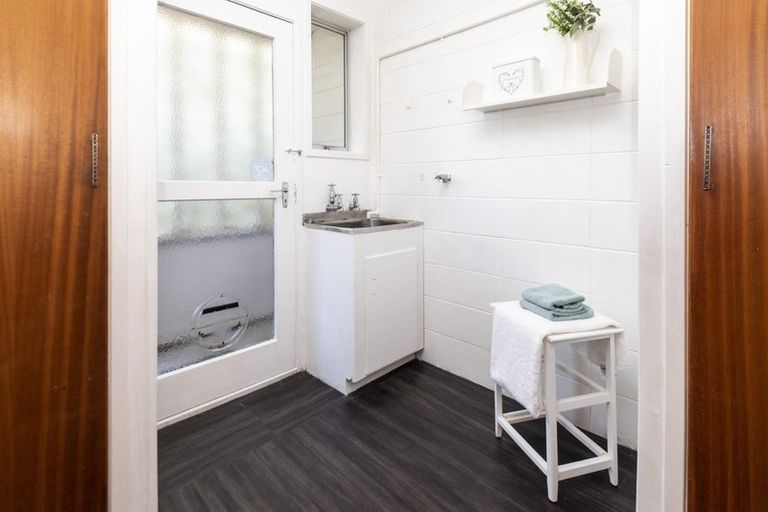 Photo of property in 2/3 Jern Place, Eastern Beach, Auckland, 2012