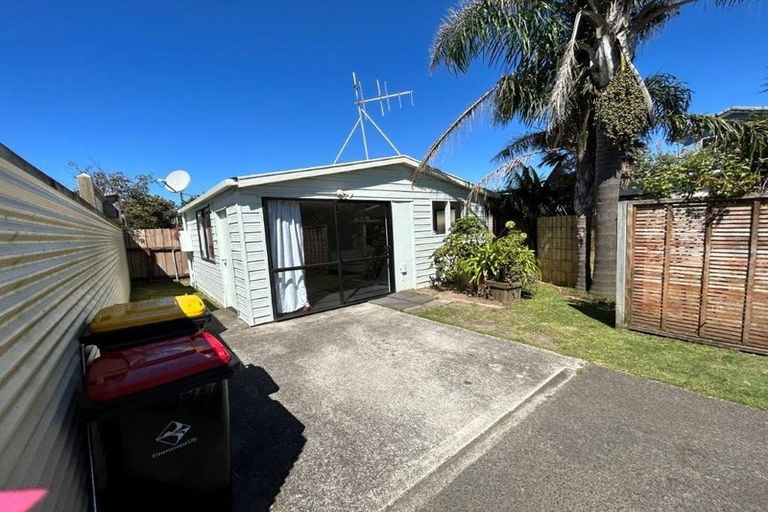 Photo of property in 1186 Papamoa Beach Road, Papamoa Beach, Papamoa, 3118