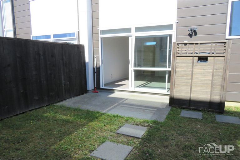 Photo of property in 4 Spotted Dove Road, Hobsonville, Auckland, 0616