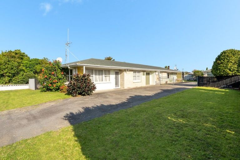 Photo of property in 16 Maranui Street, Mount Maunganui, 3116