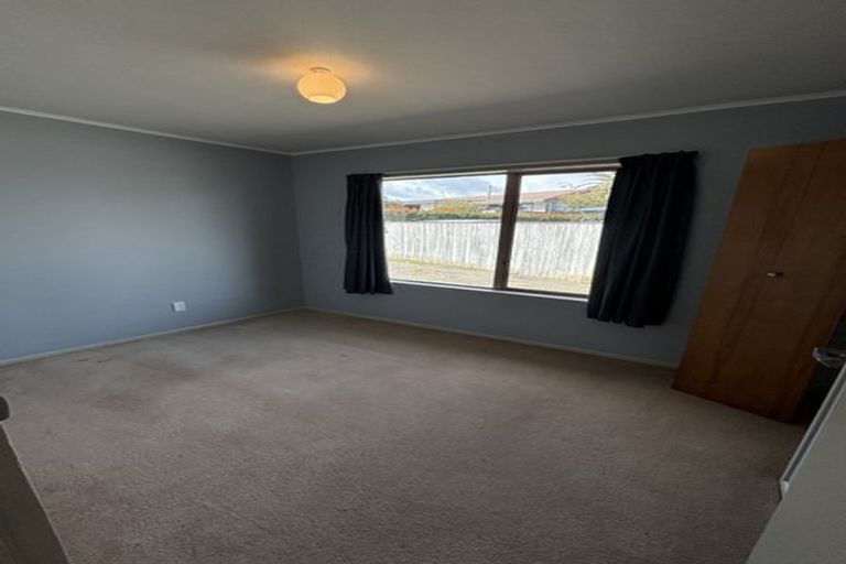 Photo of property in 35a Olive Terrace, Paraparaumu Beach, Paraparaumu, 5032