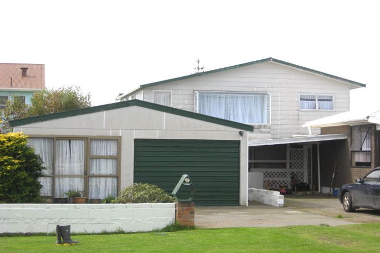 Photo of property in 62 Mouatt Street, Waitara, 4320