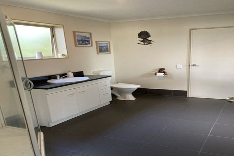 Photo of property in 10 Pigeon Valley Road, Wakefield, 7025