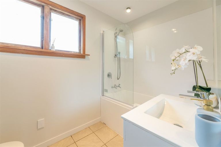 Photo of property in 215 Breezes Road, Aranui, Christchurch, 8061