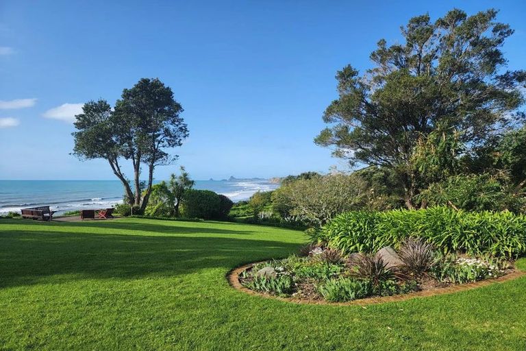 Photo of property in 56 Jans Terrace, Oakura, 4314