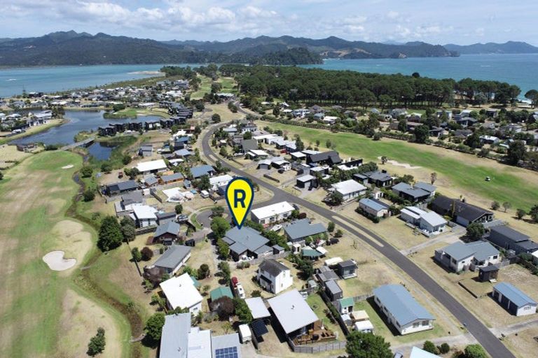 Photo of property in 103 The Tee, Matarangi, Whitianga, 3592